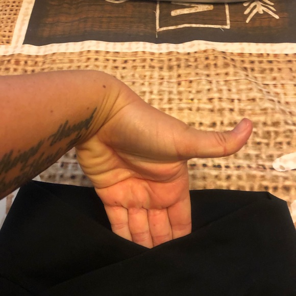 🖤SOLD🖤Like new bombshell contour leggings - Picture 5 of 7